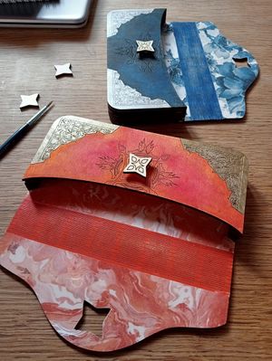 Portefeuille en bois IMG20260226154728.jpg