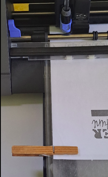 Fichier:Utilisation de la Découpeuse Graphtec CE LITE-50 graphtec-pince.png