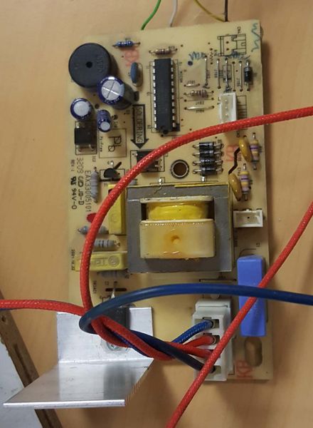 Fichier:Soudeuse par point 20190202 124204 v1.jpg