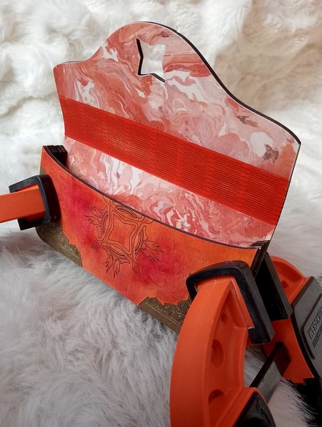 Fichier:Portefeuille en bois IMG20260226133814.jpg